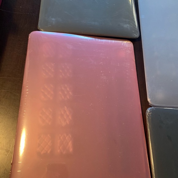 MacBook hard case 5 Colors 12’´inch thé hard case is the product I am selling - Picture 7 of 14